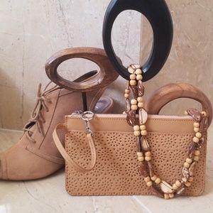 Small Sondra Robert's wristlet